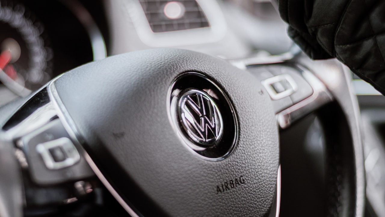 Guide to Installing Front Steering Knuckles: Tools, Safety, and Steps