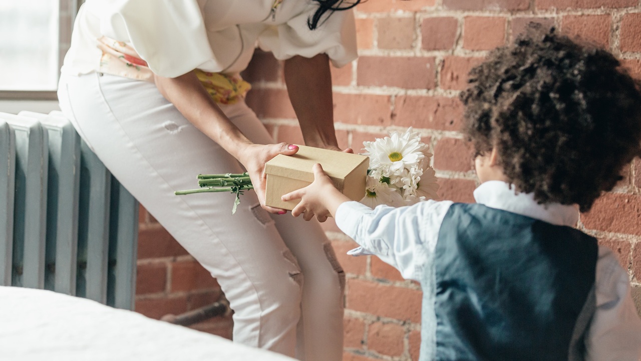 Enppy Gift Guide: What Boy Moms Want as Gifts